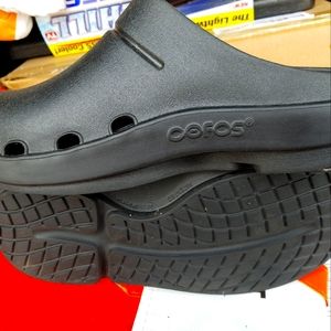 Oofos unisex Clogs w10 m8 eu41 black